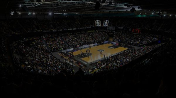 vista superior con publico del pavellón del Bilbao Arena